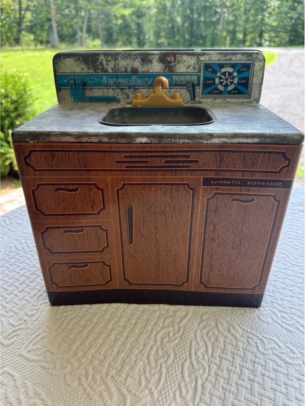 Vintage Sunny Suzy Tin Kitchen Sink Playset